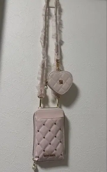 로제 뮤즈 오르간 프릴 미니 숄더 핑크