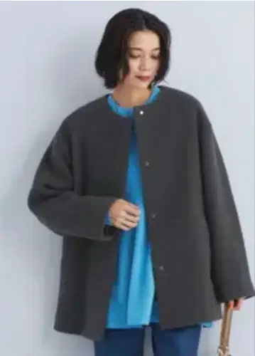 그린 라벨 릴랙싱 노카라 미들 기장 코트