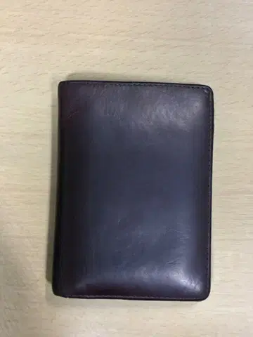 세틀러 가죽 이단 접이식 지갑