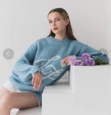 lilLilly 로고 니트 상의 라이트 블루