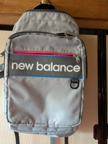 뉴발란스 백팩