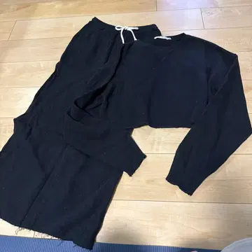 MOUSSY 블랙 셋업