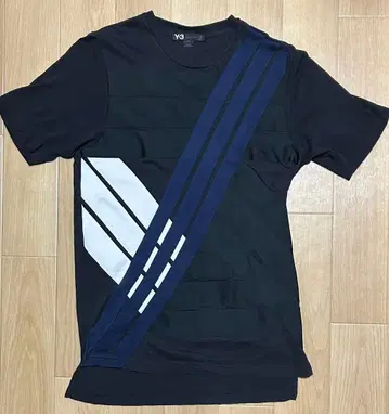 Y-3 스트라이프 디자인 티셔츠 블랙