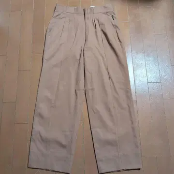 이탈리아 브랜드 슬랙스 시저 플리츠