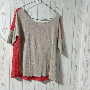 BERSHKA 오프숄더 T셔츠 L 사이즈