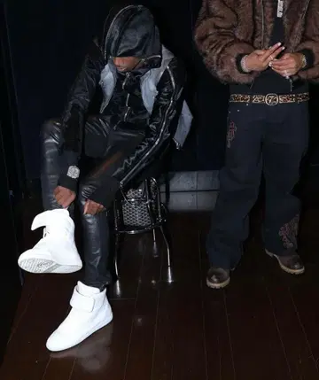 Playboi Carti 착용 가죽 팬츠 opium