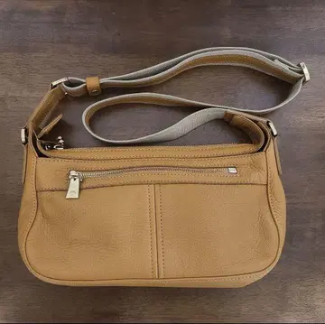 aniary 가죽 숄더백 카멜