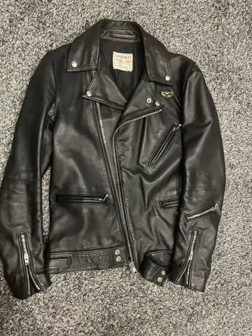 Lewis Leathers 블랙 라이더 자켓