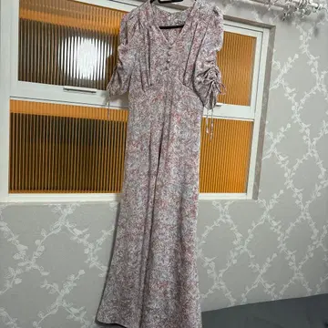 SNIDEL 스나이델 전개 머메이드 프린트 원피스 핑크