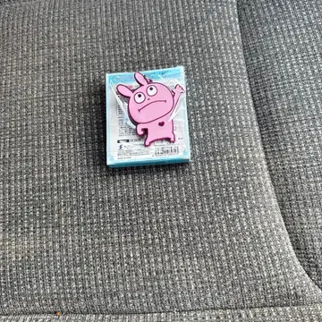 스튜디오 UG 메탈 참 러브 토끼