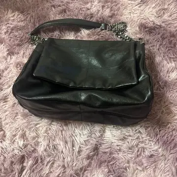 ZARA 락 플랩 숄더백