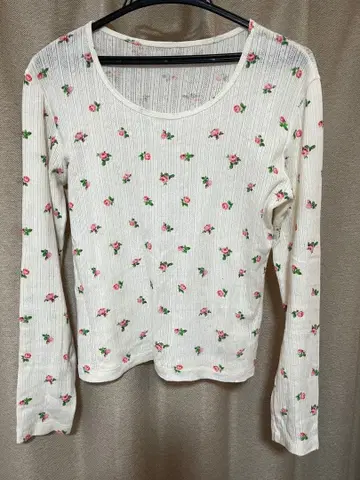 Samoyed 새상품급 꽃무늬 긴팔 써멀 T셔츠