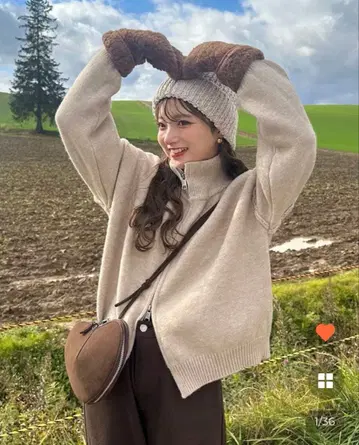 터틀넥 니트 집업 nugu Ptiee