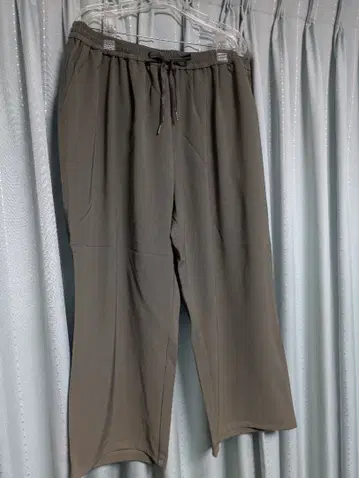 스트레치 카키 팬츠 사이즈 3