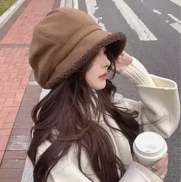 브라운 헌팅 캡 안감 부착