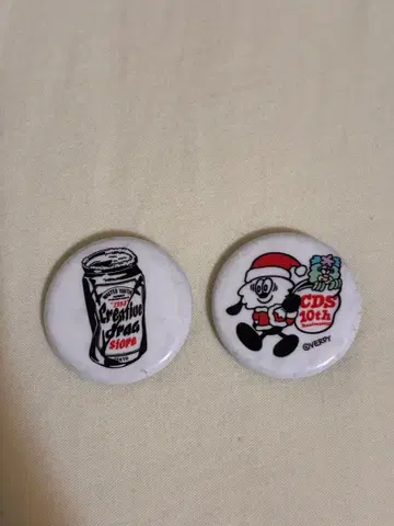 크리에이티브 드럭스토어 핀 배지 2개 세트 10th