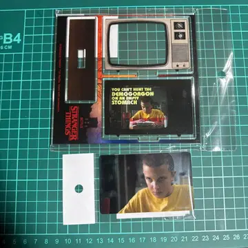 기묘한 이야기 팝업 TV 아크릴 스탠드 세트