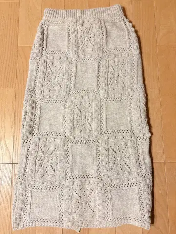 오트밀(라이트 그레이) 니트 스커트 짜임 디자인