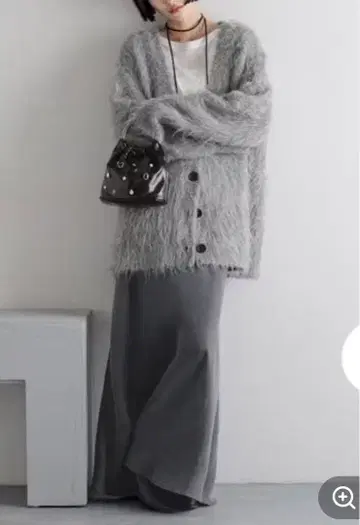 (미사용) 로리즈팜 샤기 롱 V넥 가디건