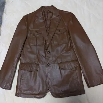브라운 가죽 자켓