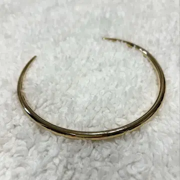 apart by 골드 넥카프 심플