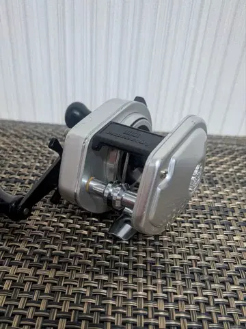 새상품급 abu1000 아부1000 앰버서더 아부가르시아 빈티지