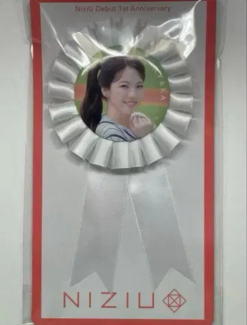 NiziU Anniversary 1주년 아야카 캔뱃지