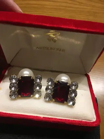 루비톤 대형 반짝이는 크리스탈 귀걸이