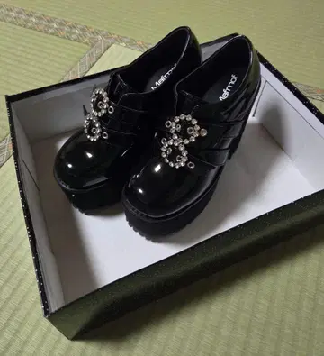 [버블스풍] Mafmof 13cm 힐 더블 비쥬 버클 통굽 신발