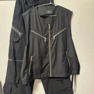 [ 상하의 셋업 ] HARE 블랙 베스트 슬랙스