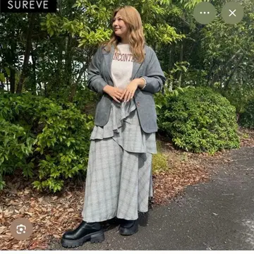 Avail 엔두 x SUREVE 체크 언밸런스 스커트