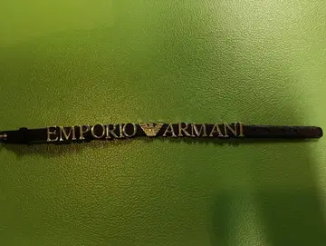 엠포리오 아르마니 가죽 팔찌