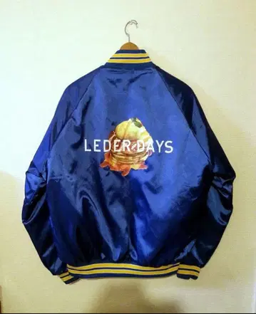 soe / 새틴 어워드 재킷 'PANCAKES'