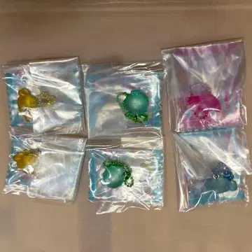 산리오 캐릭터즈 구미츄어 참 구미 & 미니 파우치