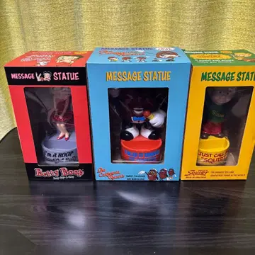 메시지 동상 3체 MESSAGE RESIN TRAY STATUE