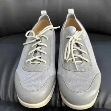 아토리에 오카다 그레이 올핏 신발 M 사이즈