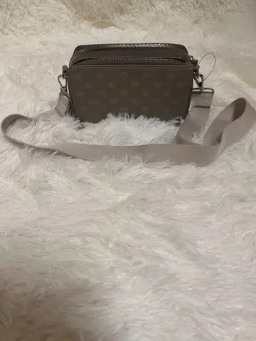 ear PAPILLONNER 소가죽 숄더백