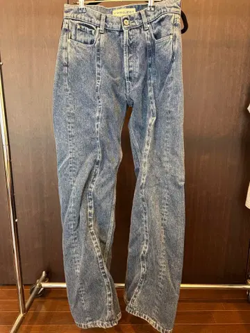 Y/PROJECT 와이어 스트레이트 데님