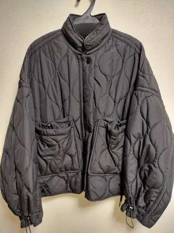 ZARA 퀼팅 숏 아우터 블랙 L 사이즈