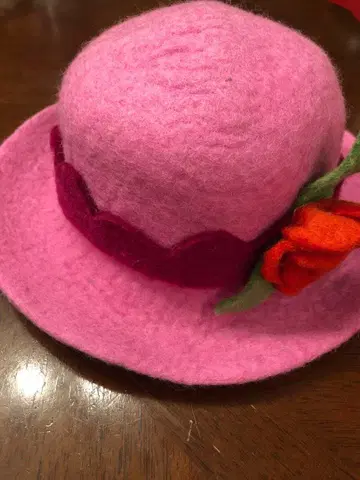 펠트 모자 모티브 부착 미사용품