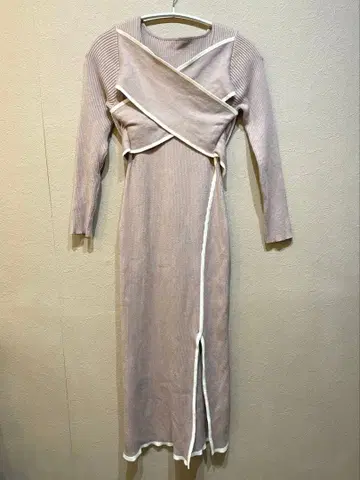 립 서비스 백리본 바이컬러 라인 원피스