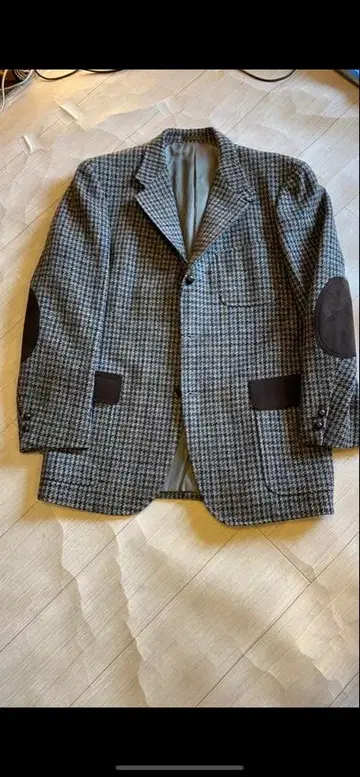 해리스 트위드 체크 무늬 테일러드 자켓