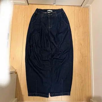 ZARA 다크 블루 와이드 벌룬 턱 팬츠