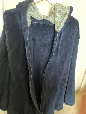 네이비 플리스 자켓 후드 부착