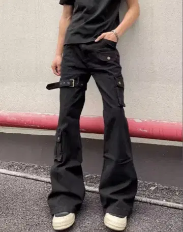 블랙 플레어 카고 팬츠