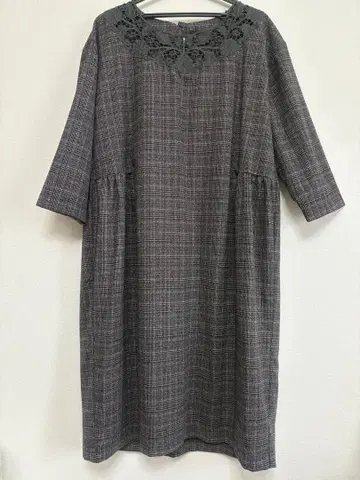 레이스 장식 그레이 원피스