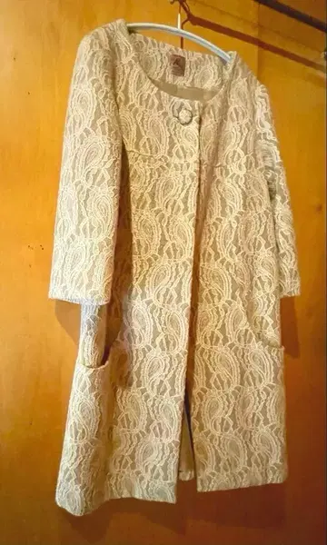 부즈루드 레이스 노카라 코트