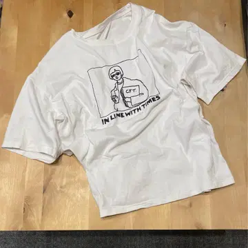 CFT. lady dra wing over Tee/white