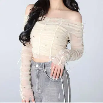 M me eme 사이드 리본 비쥬 오프숄더 시어 탑 IVOLY