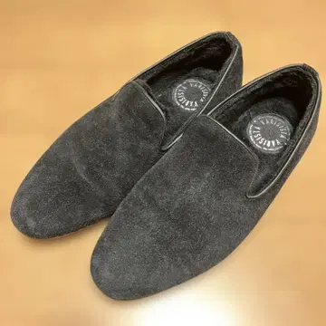 VARISISTA 블랙 스웨이드 로퍼 슬립온 보아